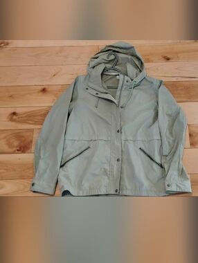 Light Sage Hooded Columbia Jacket - Women